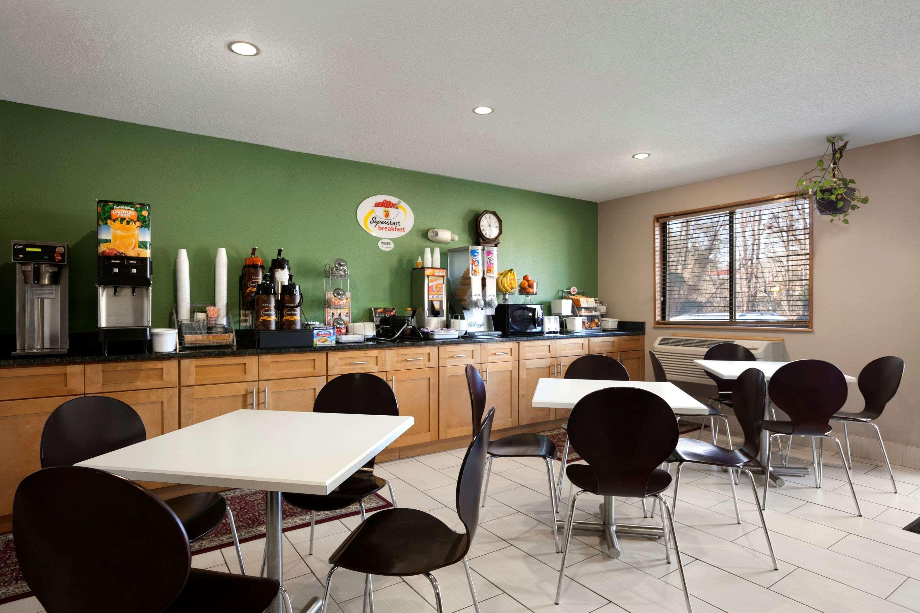 Super 8 By Wyndham Richmond/Chamberlayne Rd Hotell Exteriör bild