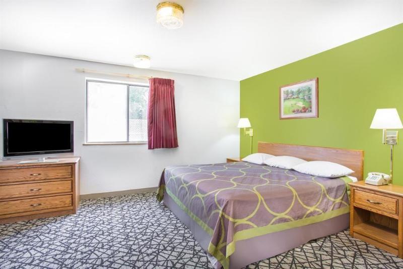Super 8 By Wyndham Richmond/Chamberlayne Rd Hotell Exteriör bild